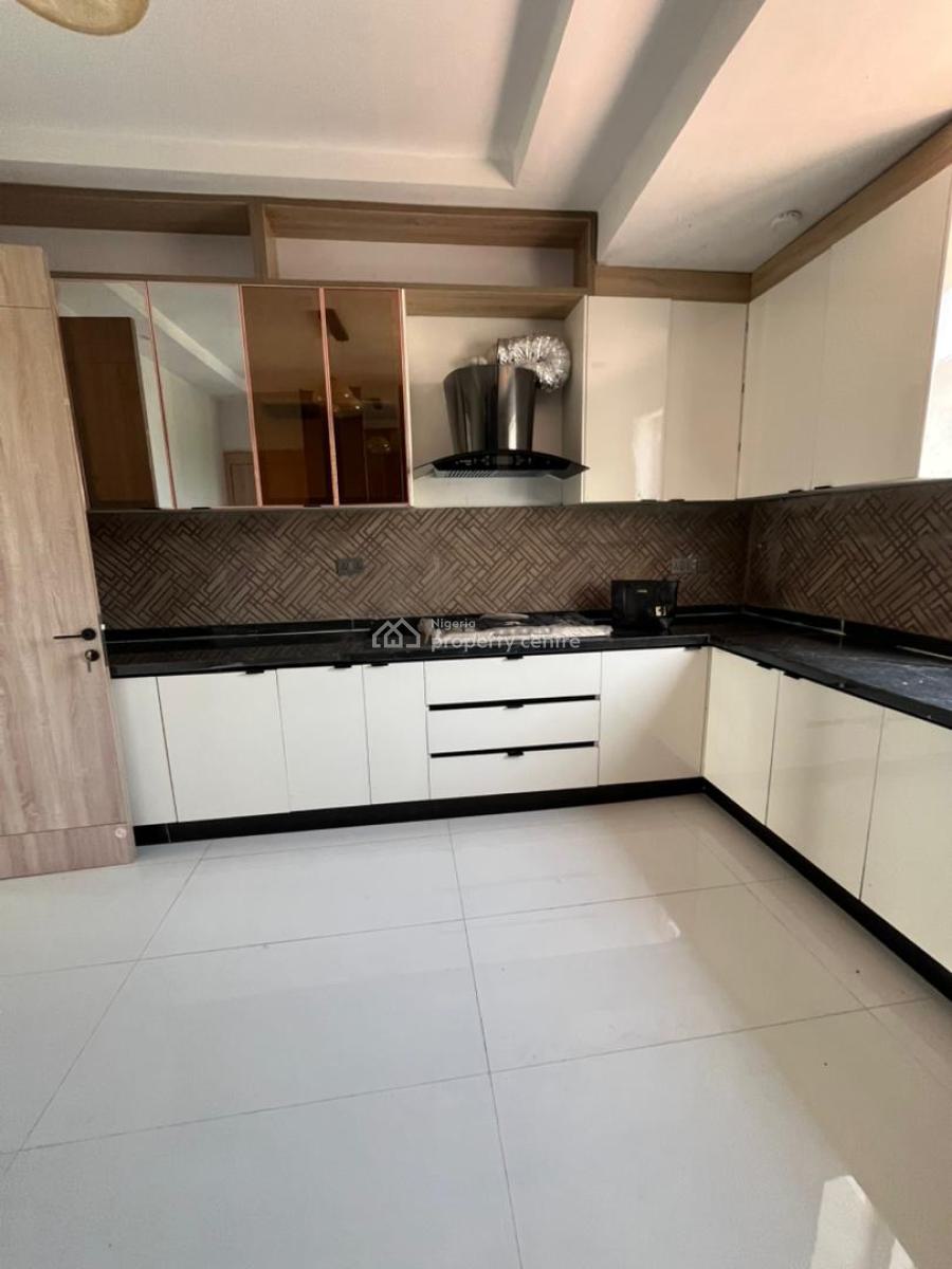 Classic 3bedroom Apartment with Elevator (4th Floor), Victoria Island (vi), Lagos, Flat / Apartment for Sale