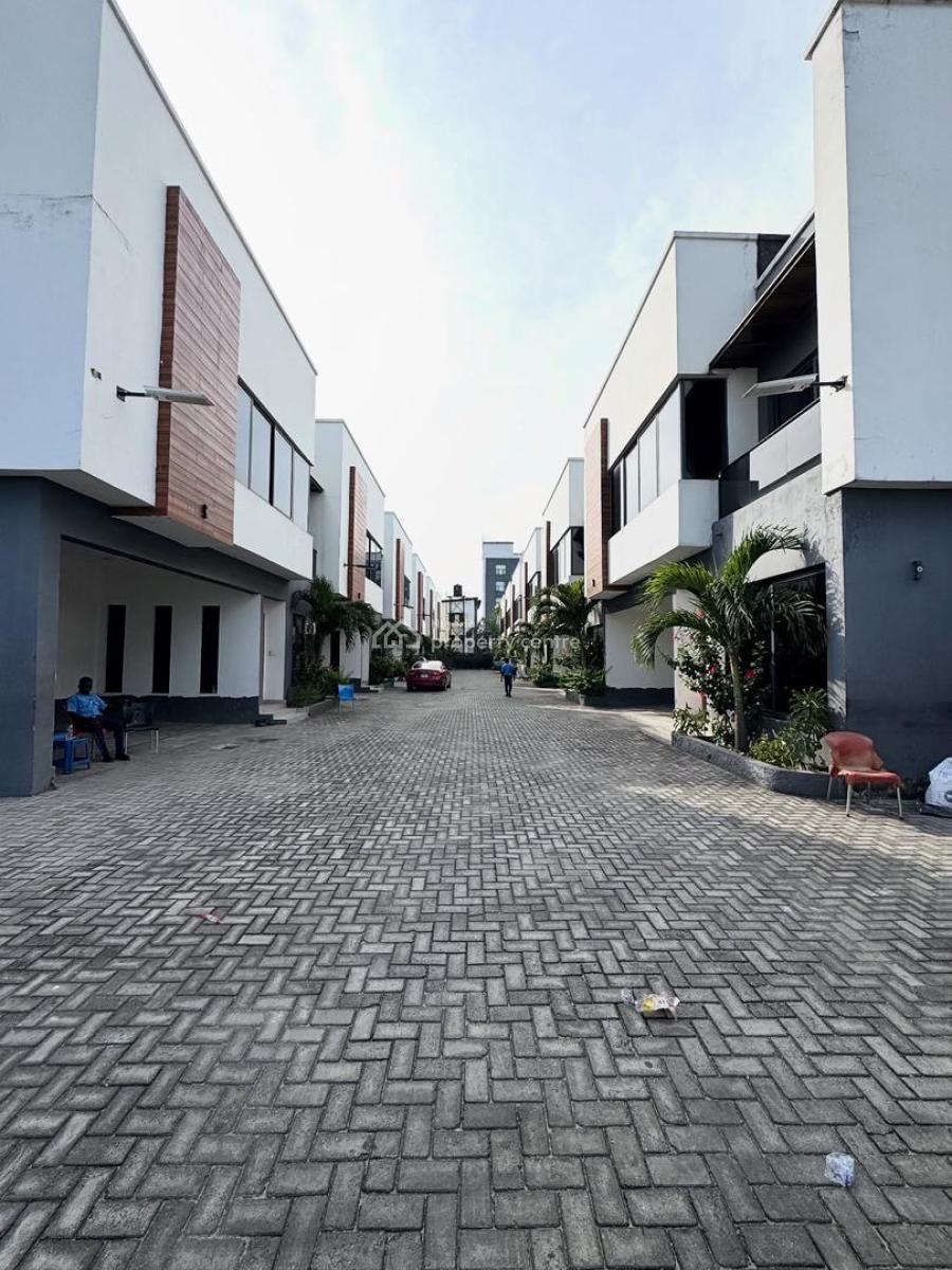 4 Bedroom Terrace Duplex, Osapa Lekki, Osapa, Lekki, Lagos, Terraced Duplex for Rent