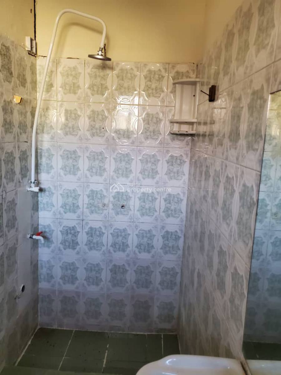 3 Bedrooms Semi Detached Bungalow, Abraham Adesanya Estate, Ajah, Lagos, Semi-detached Bungalow for Rent