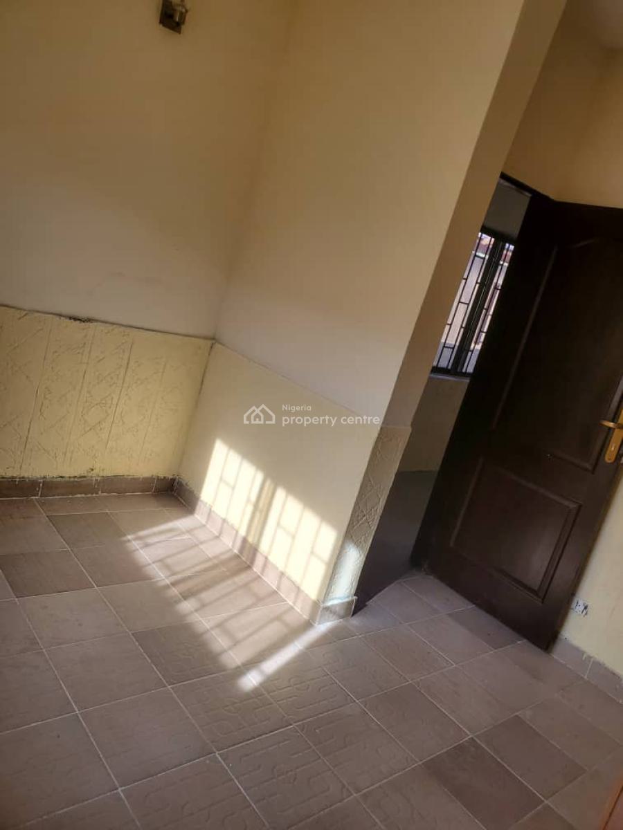 3 Bedrooms Semi Detached Bungalow, Abraham Adesanya Estate, Ajah, Lagos, Semi-detached Bungalow for Rent