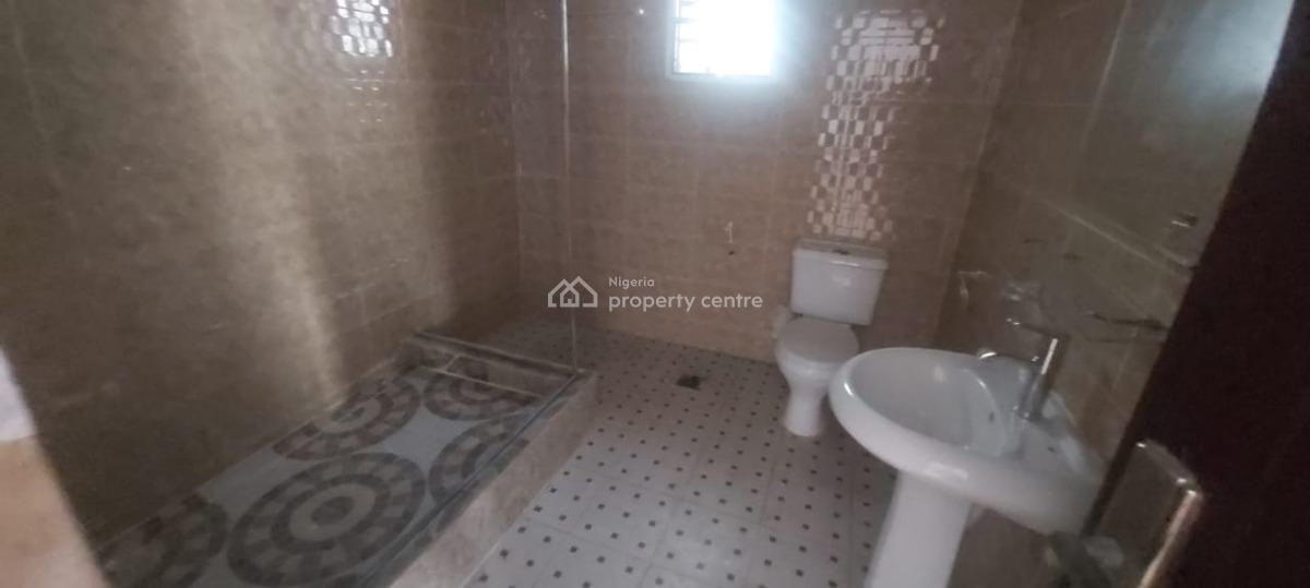 Mix-use 4 Bedroom Duplex, Spg Road, Ologolo, Lekki, Lagos, Semi-detached Duplex for Rent