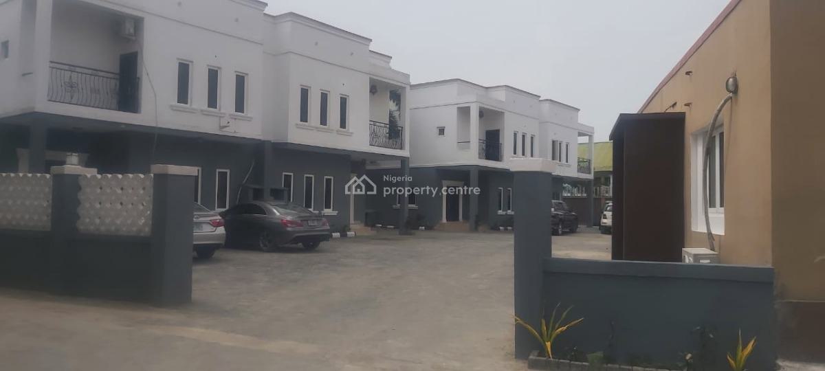 Mix-use 4 Bedroom Duplex, Spg Road, Ologolo, Lekki, Lagos, Semi-detached Duplex for Rent