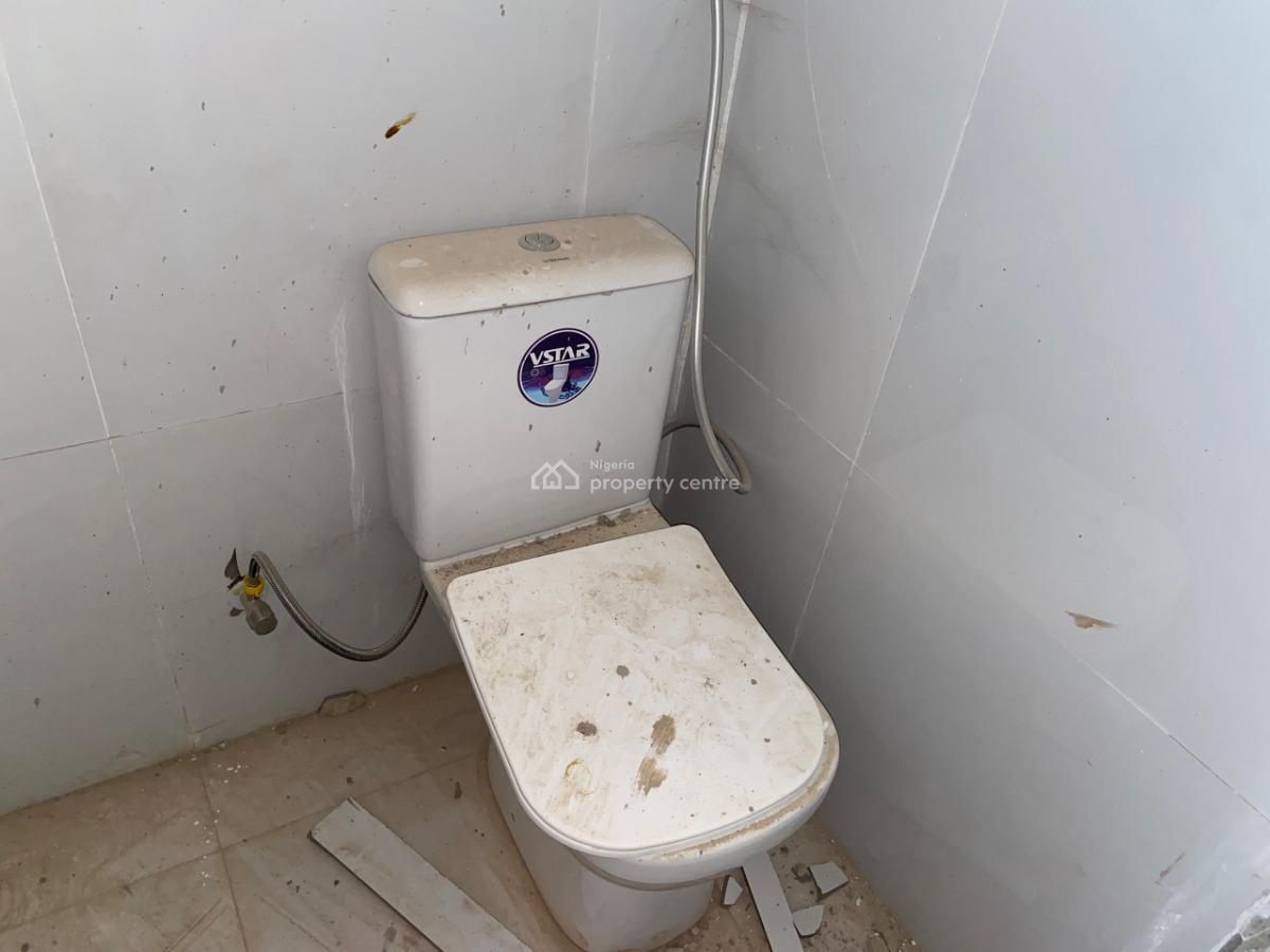 3 Bedroom Available, Behind Paradise, Life Camp, Abuja, Flat / Apartment for Rent