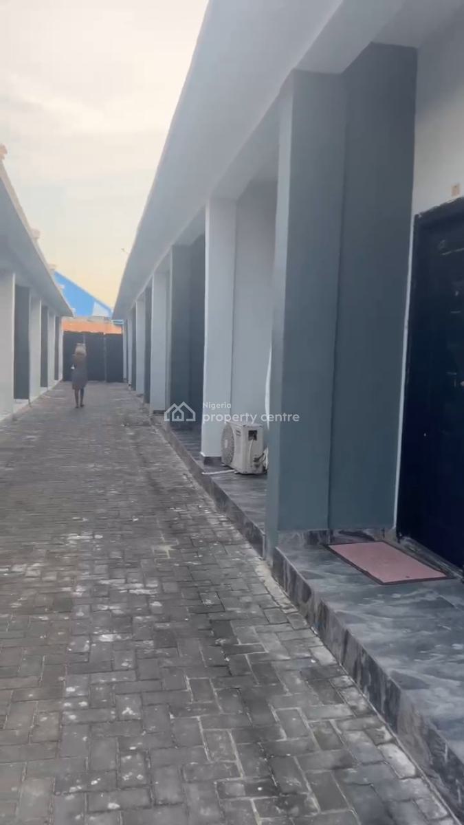 Well Maintained Self-contain, Awoyaya, Ibeju Lekki, Lagos, Self Contain (single Rooms) for Sale