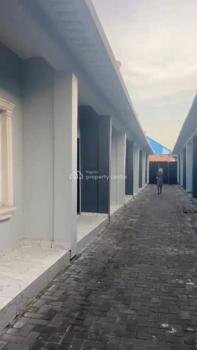 Well Maintained Self-contain, Awoyaya, Ibeju Lekki, Lagos, Self Contain (single Rooms) for Sale