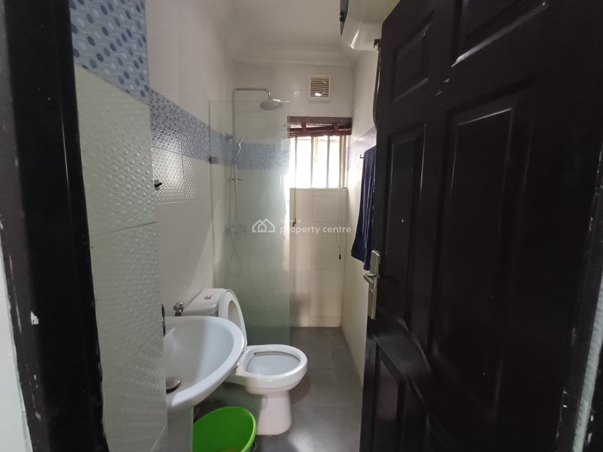 Fully Furnished One Bedroom Flat on The Ground Floor, Wuse 2, Abuja, Flat / Apartment for Rent