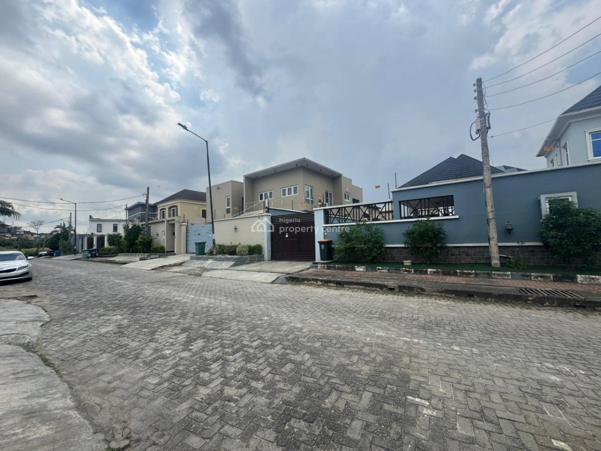 Empty Land with a Demolishable Structure in a Prime Location, Magodo Brooks Off Cmd  Road, Gra Phase 2, Magodo, Lagos, Land for Sale