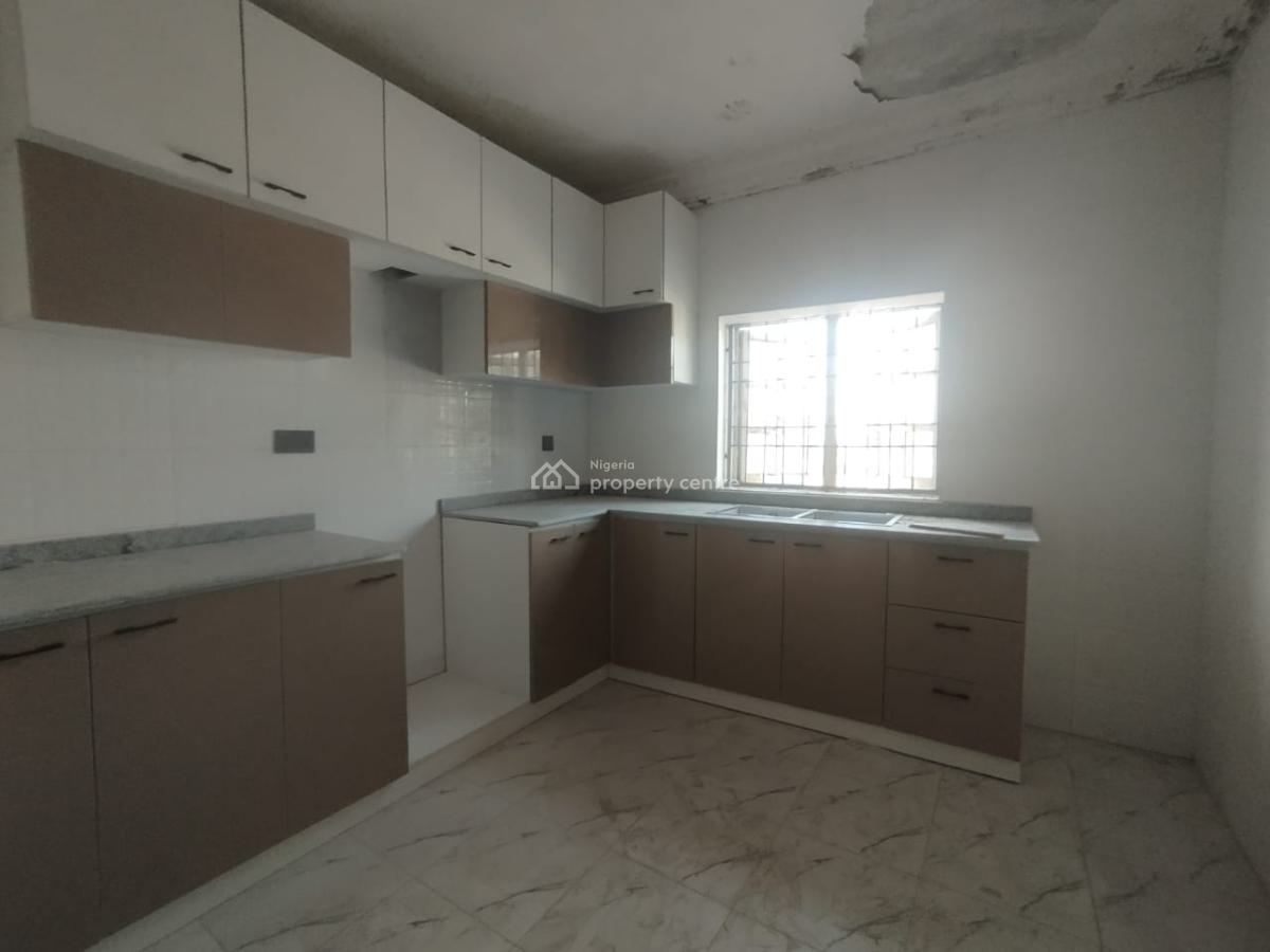 a Very Good Spacious 3-bedroom Flat, Area 1 Abuja. ( Video of The House Is Attached), Area 1, Garki, Abuja, Flat / Apartment for Rent