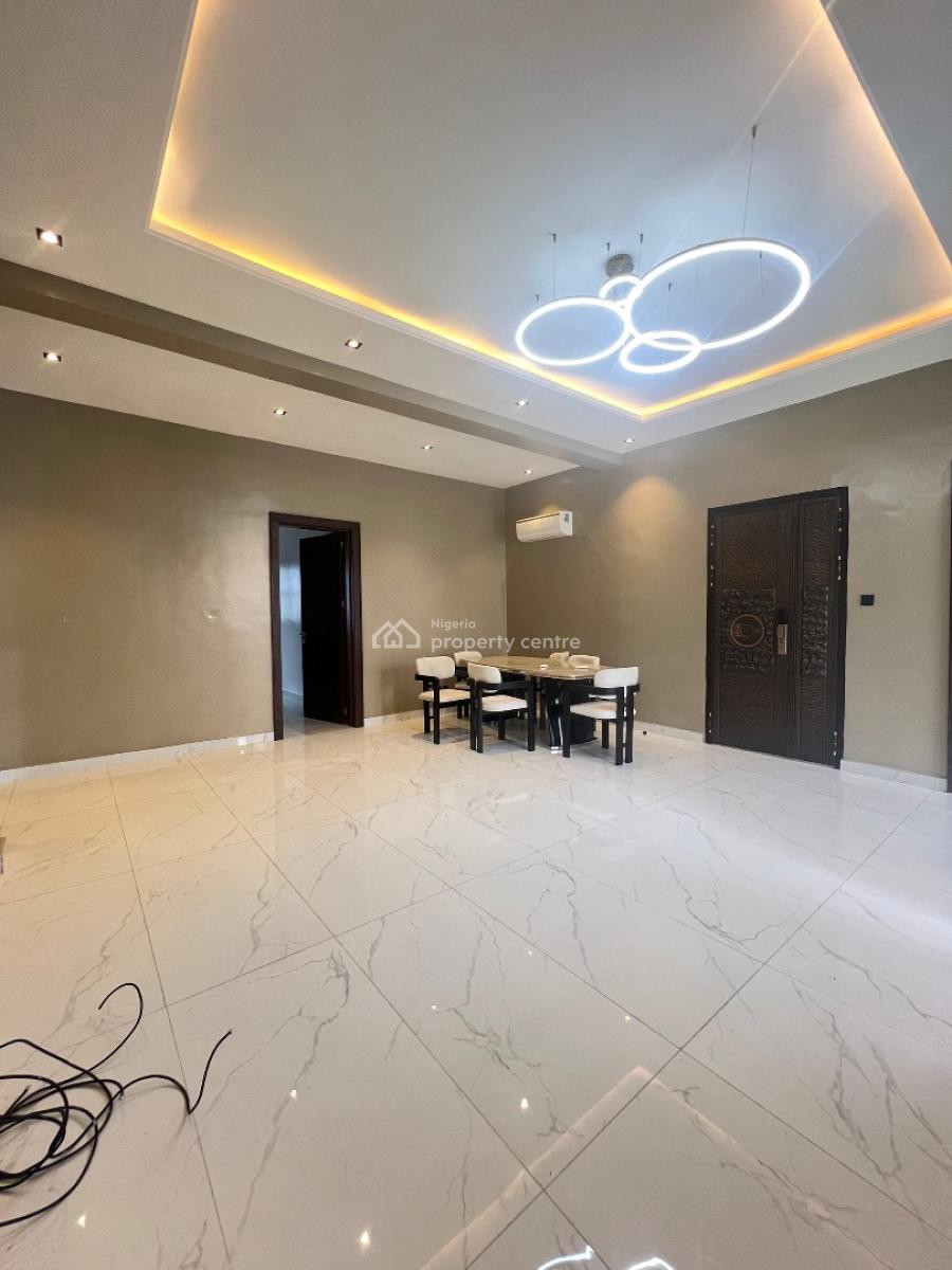 Magnificent 2 Bedroom Penthouse with a Pool,gym and Elevator, Lekki Phase 1, Lekki, Lagos, Flat / Apartment for Sale