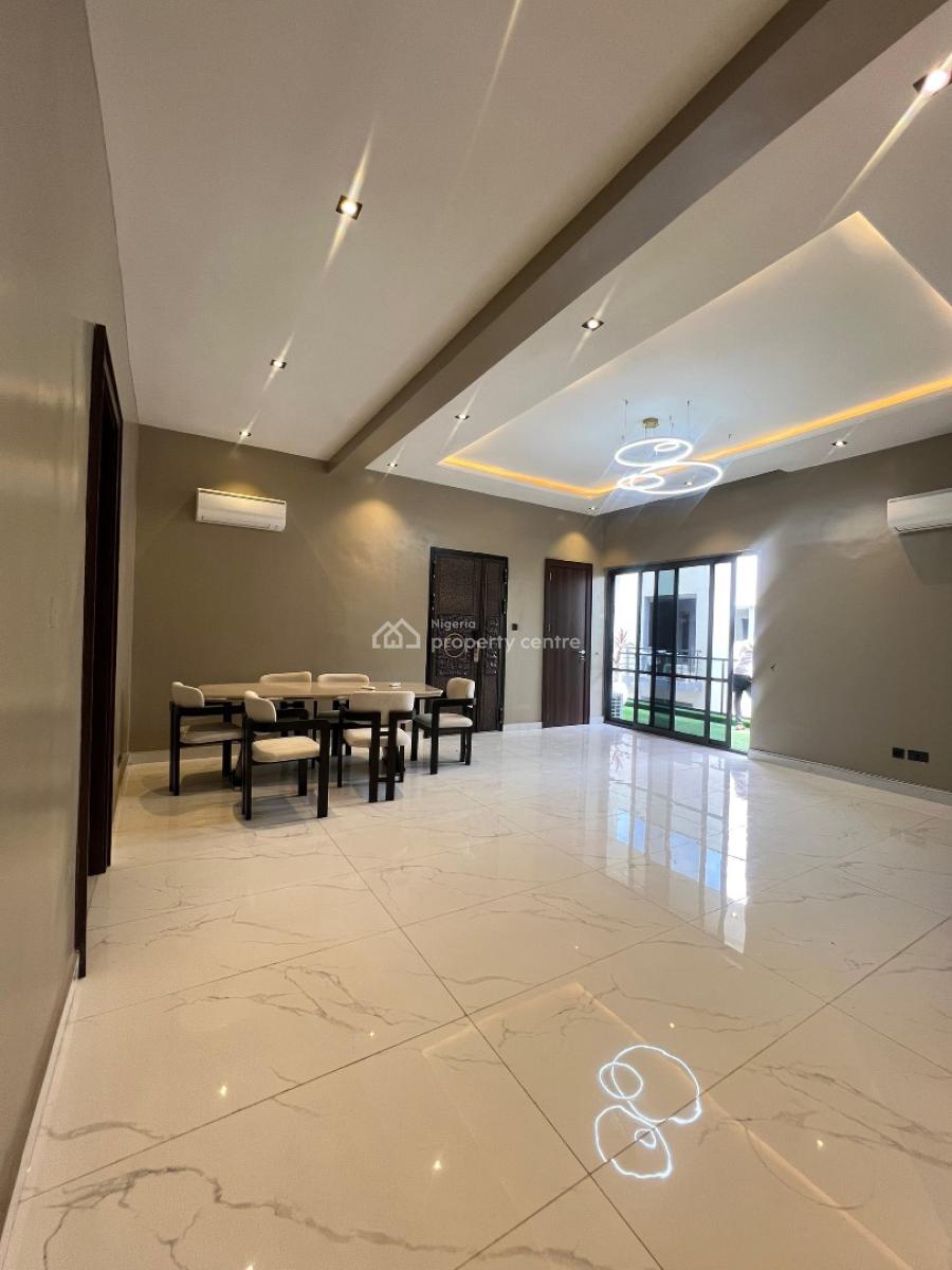 Magnificent 2 Bedroom Penthouse with a Pool,gym and Elevator, Lekki Phase 1, Lekki, Lagos, Flat / Apartment for Sale