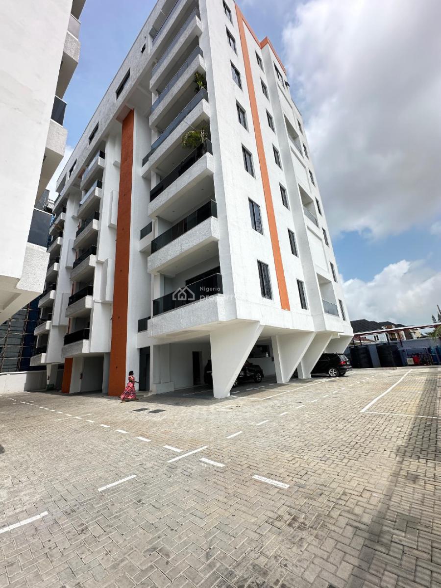 Beautiful 5 Bedroom Penthouse with a Pool,gym and Elevator, Lekki Phase 1, Lekki, Lagos, Flat / Apartment for Sale