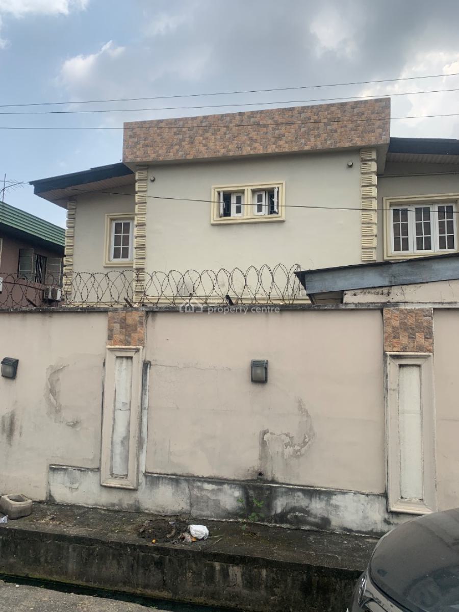 Well Maintained 3 Bedrooms Flat with Bq, Anthony, Maryland, Lagos, Flat / Apartment for Rent