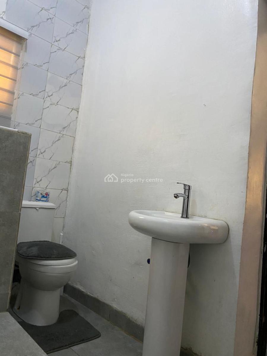 Fully Furnished 3 Bedroom Flat on The Ground Floor, Mabushi, Abuja, Flat / Apartment for Rent