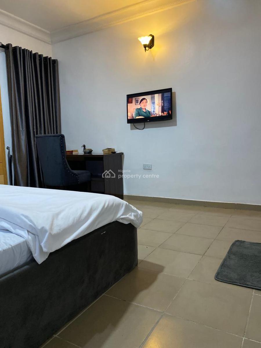 Fully Furnished 3 Bedroom Flat on The Ground Floor, Mabushi, Abuja, Flat / Apartment for Rent