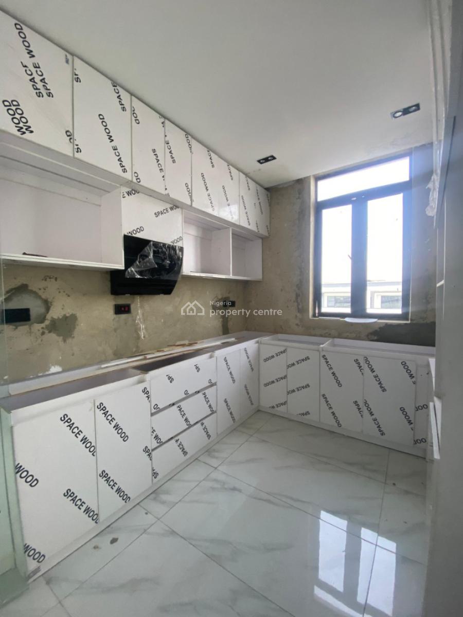 Unobstructed Views! 1-bedroom Apartment with Rooftop Terrace, Ologolo, Lekki, Lagos, Flat / Apartment for Sale