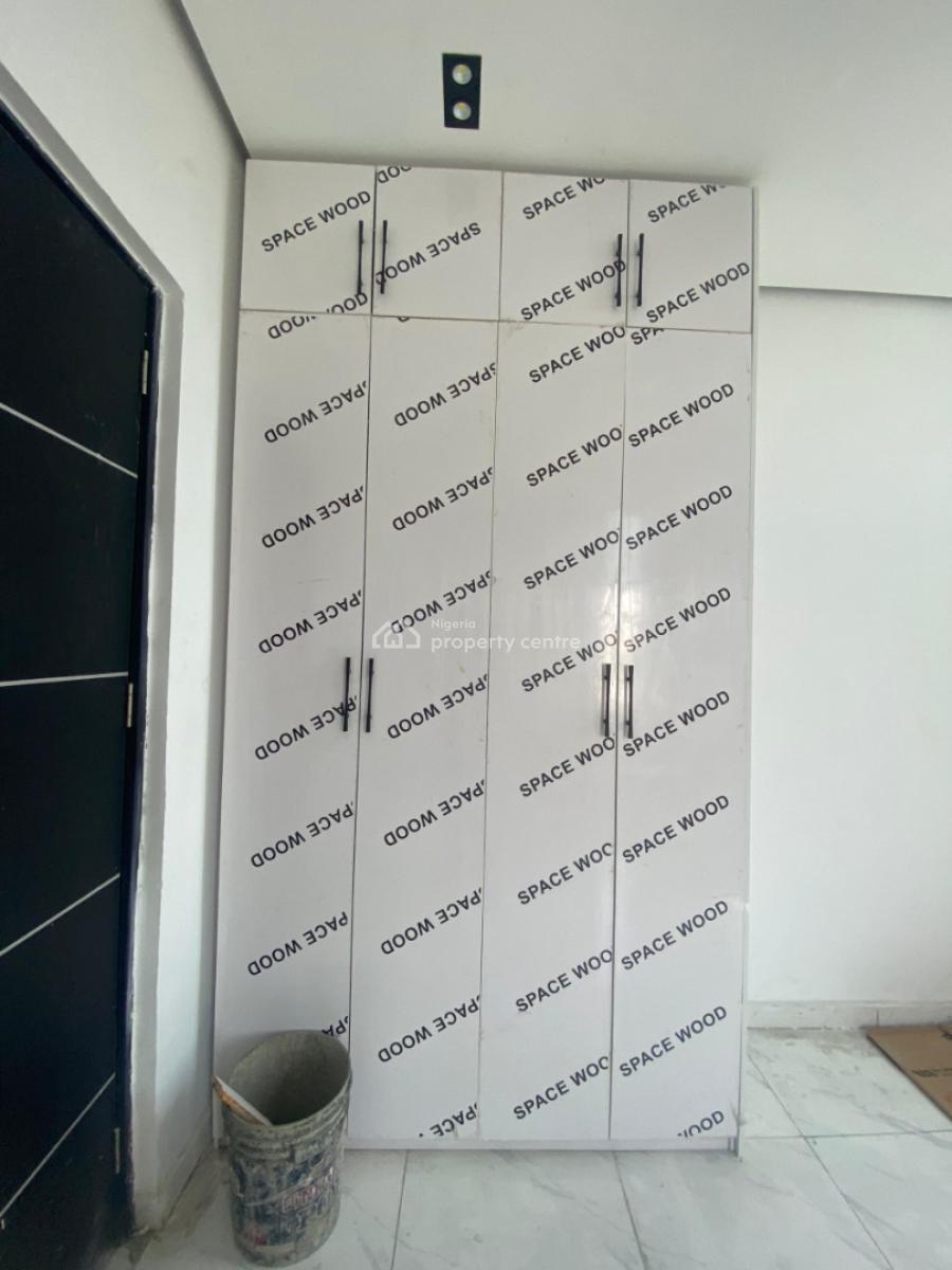 Unobstructed Views! 1-bedroom Apartment with Rooftop Terrace, Ologolo, Lekki, Lagos, Flat / Apartment for Sale