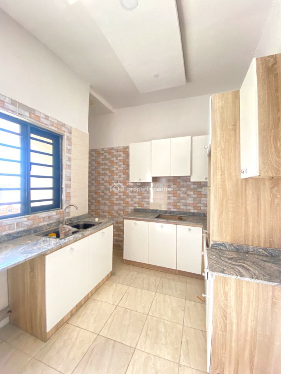 Classic 2 Bedroom Apartment in a Secure Estate, Agungi, Lekki, Lagos, Flat / Apartment for Rent