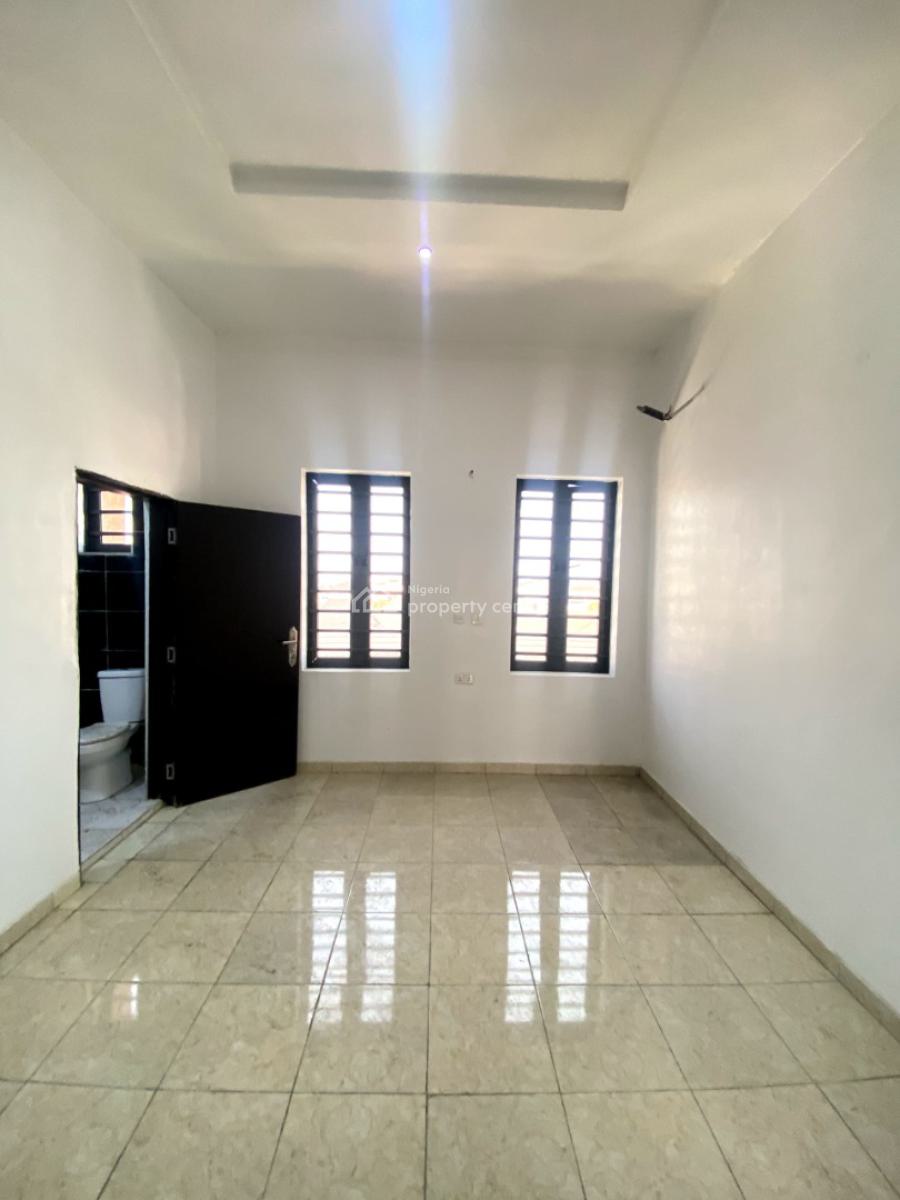 Classic 2 Bedroom Apartment in a Secure Estate, Agungi, Lekki, Lagos, Flat / Apartment for Rent