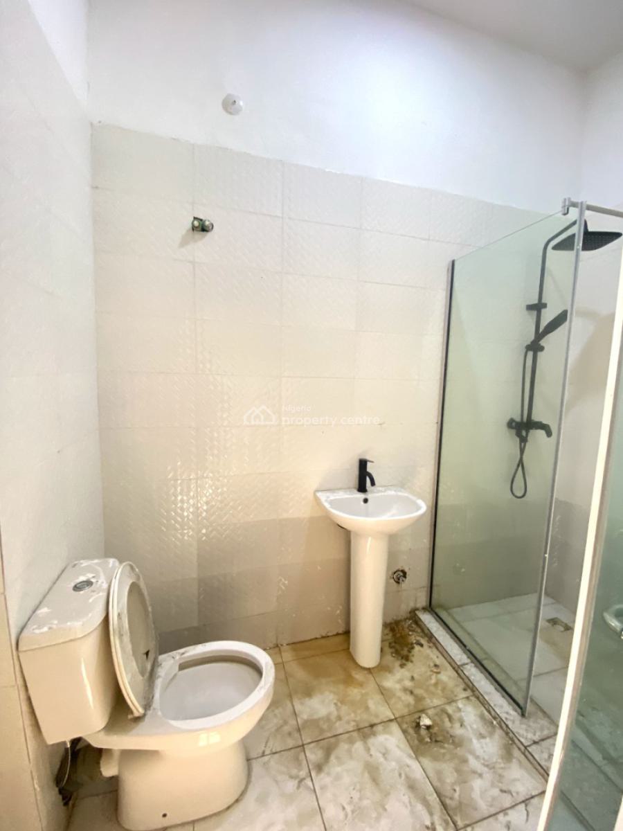 Classic 2 Bedroom Apartment in a Secure Estate, Agungi, Lekki, Lagos, Flat / Apartment for Rent