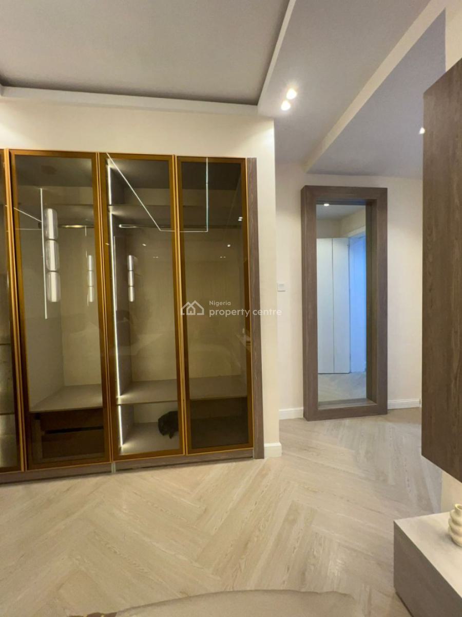 Newly Furnished 2 Bedroom with Ps5, Swimming Pool & Gym, Lekki Phase 1, Lekki, Lagos, Flat / Apartment Short Let