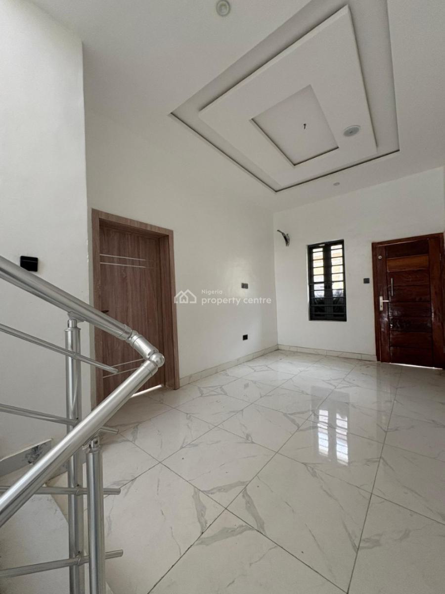 Spacious & Secure! 5-bedroom Detached Duplex with Ample Parking, Ologolo, Lekki, Lagos, Detached Duplex for Sale