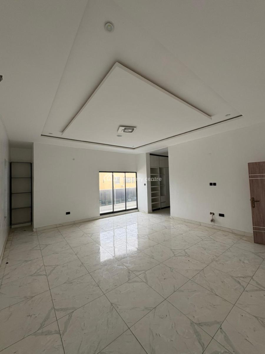 Spacious & Secure! 5-bedroom Detached Duplex with Ample Parking, Ologolo, Lekki, Lagos, Detached Duplex for Sale