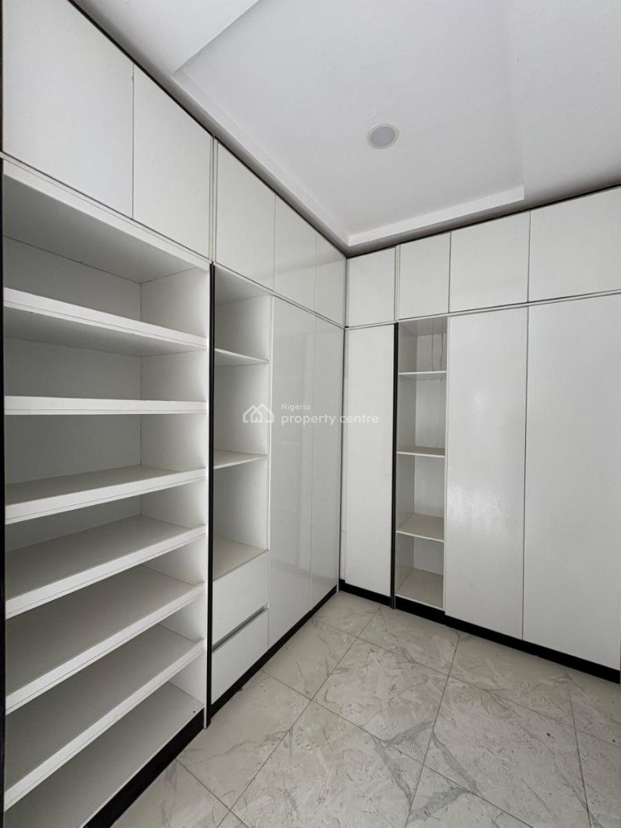 Spacious & Secure! 5-bedroom Detached Duplex with Ample Parking, Ologolo, Lekki, Lagos, Detached Duplex for Sale