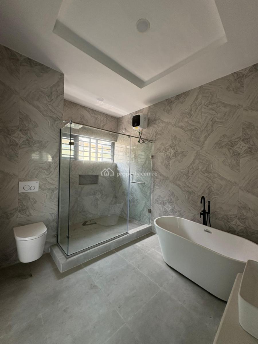 Spacious & Secure! 5-bedroom Detached Duplex with Ample Parking, Ologolo, Lekki, Lagos, Detached Duplex for Sale