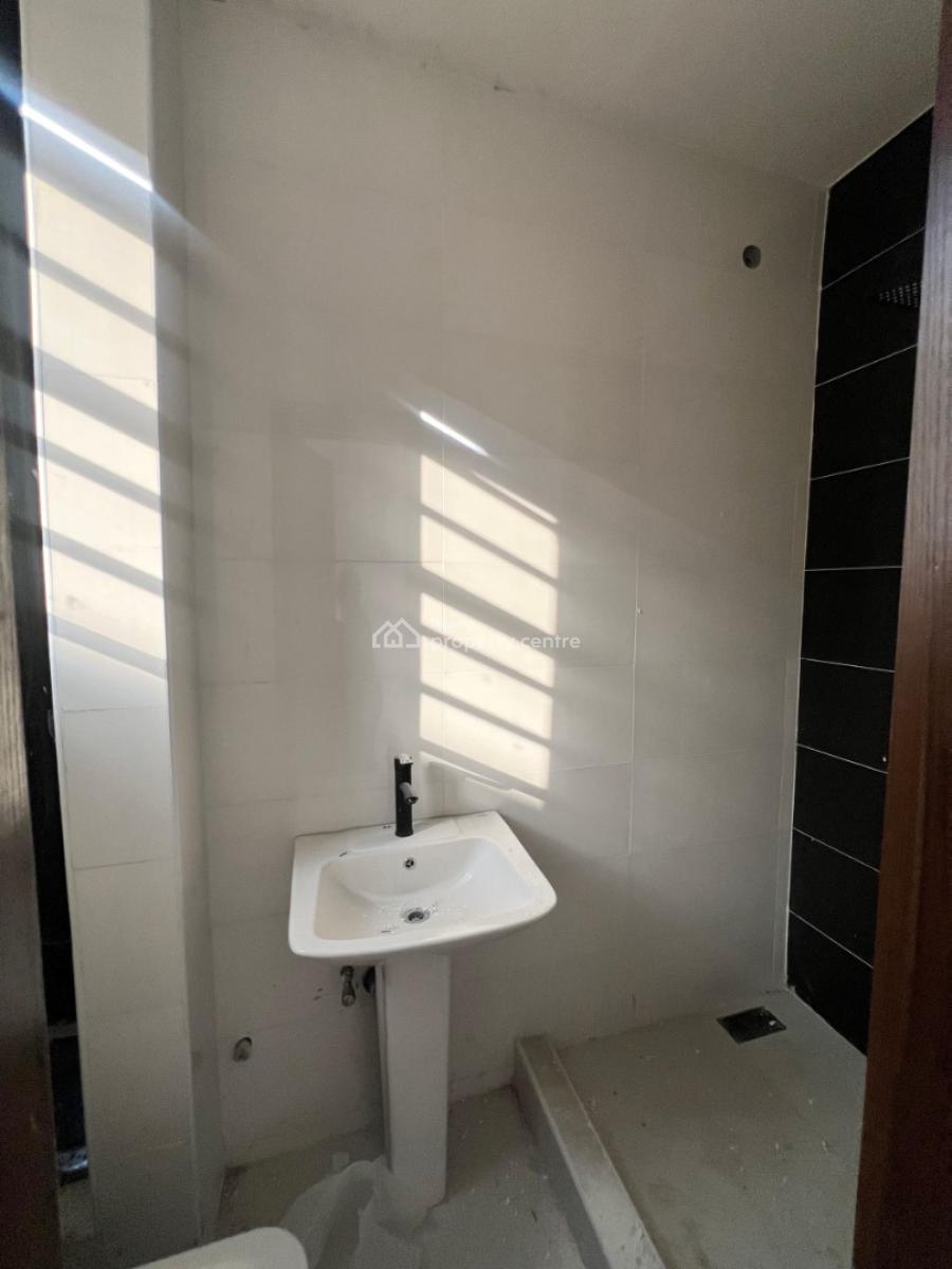 Brand New 2 Bedroom Apartment, Ologolo, Lekki, Lagos, Flat / Apartment for Sale