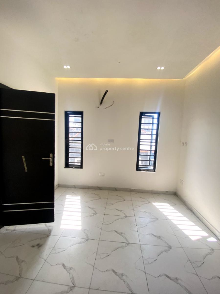 Lovely 2 Bedroom Apartment in a Secure Estate, Agungi, Lekki, Lagos, Flat / Apartment for Rent