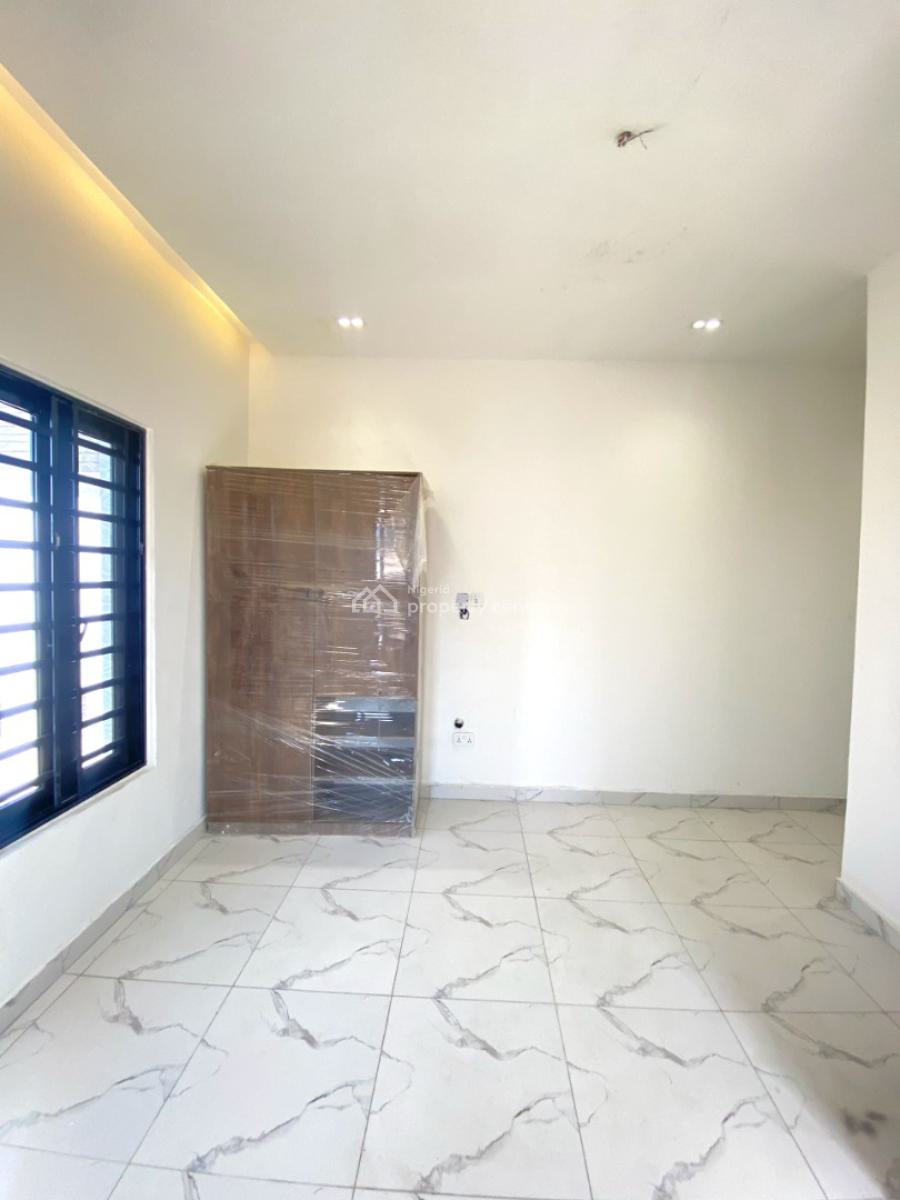 Lovely 2 Bedroom Apartment in a Secure Estate, Agungi, Lekki, Lagos, Flat / Apartment for Rent