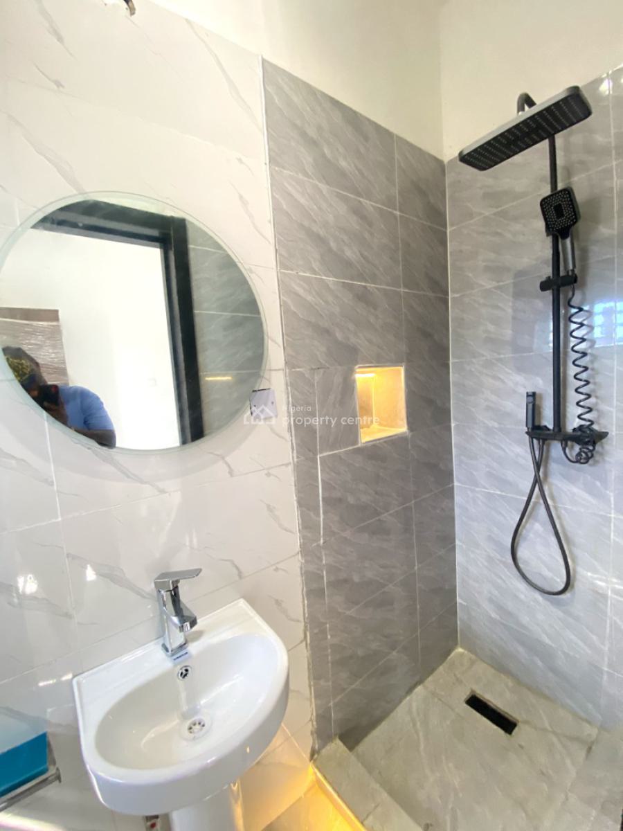 Lovely 2 Bedroom Apartment in a Secure Estate, Agungi, Lekki, Lagos, Flat / Apartment for Rent