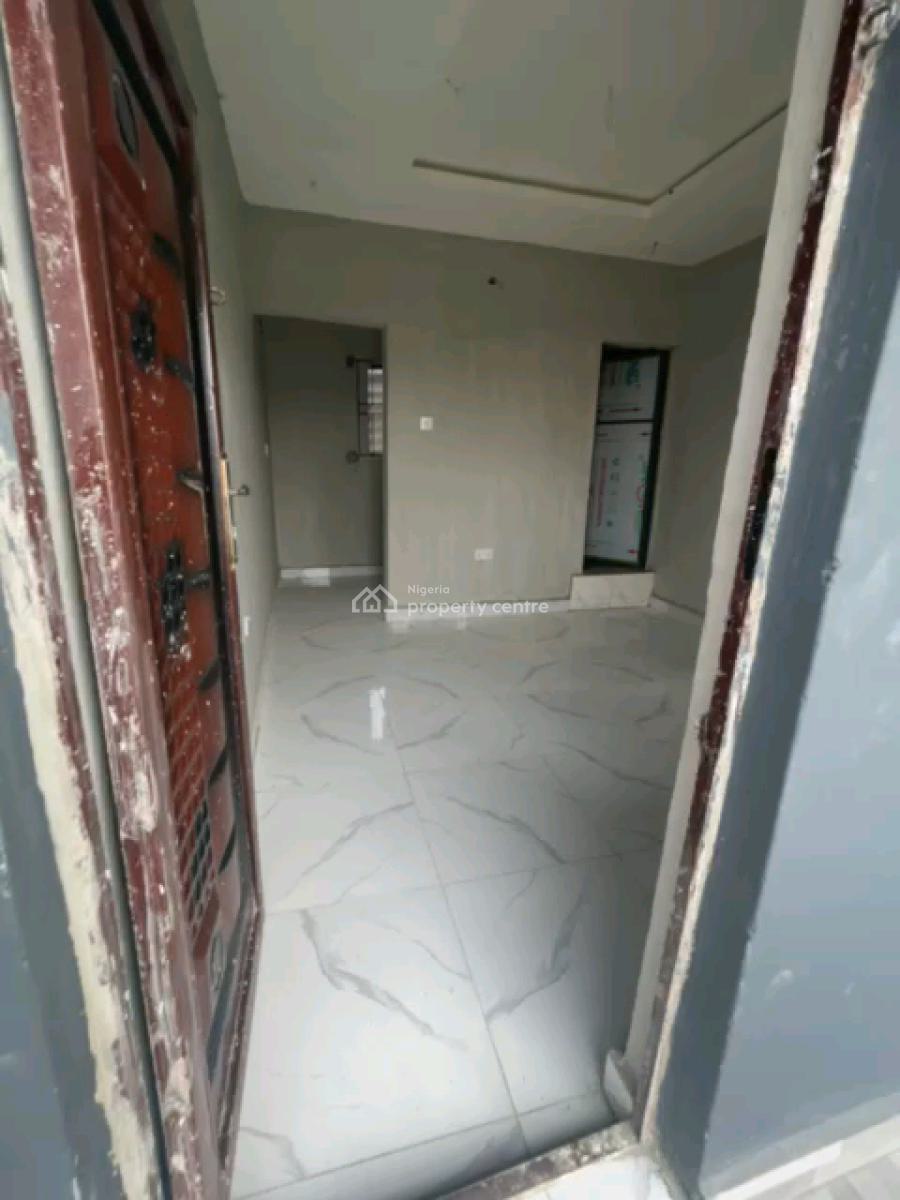Standard and Newly Built Self Contain, Sungas, Shomolu, Lagos, Self Contain (single Rooms) for Rent