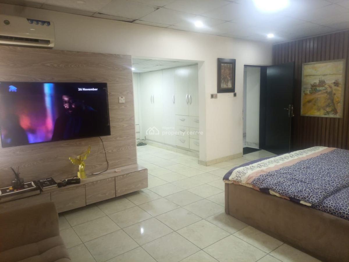 Luxury at Its Best! 3-bedroom Apartment with Modern Amenities, Victoria Island (vi), Lagos, Flat / Apartment for Rent