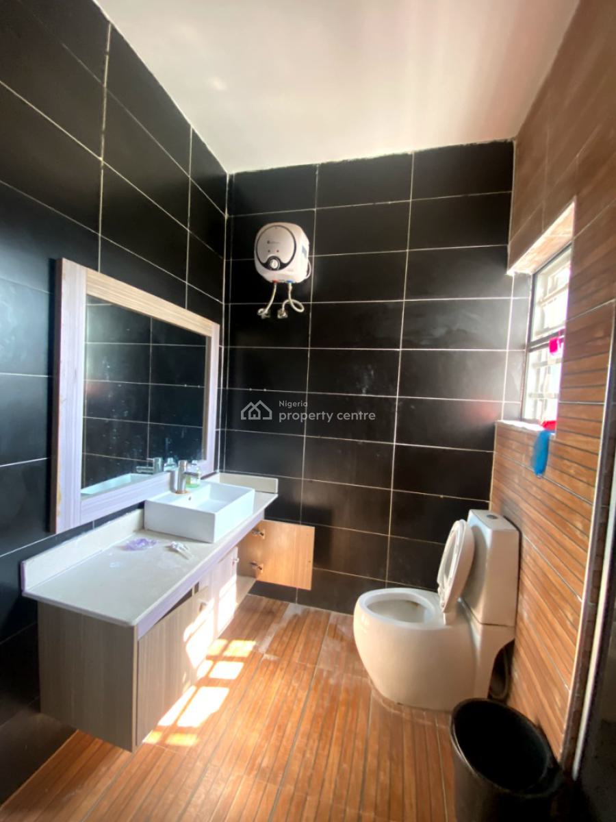 Classic 4 Bedroom Semi Detached Duplex in a Secure Estate, Agungi, Lekki, Lagos, Semi-detached Duplex for Rent