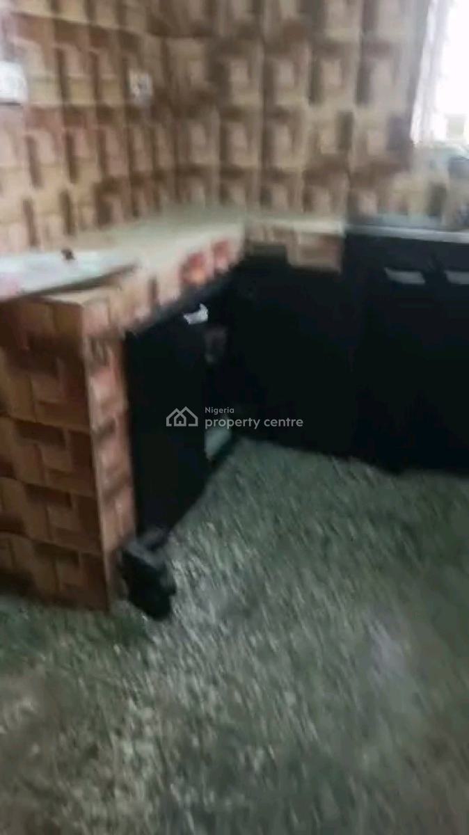 Standard and Spacious Mini Flat, Adekunle, Yaba, Lagos, Mini Flat (room and Parlour) for Rent