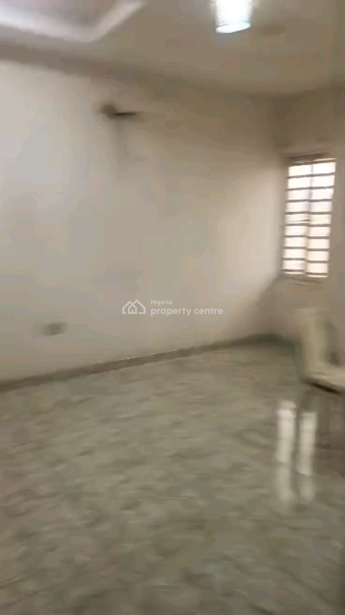 Standard and Spacious Mini Flat, Adekunle, Yaba, Lagos, Mini Flat (room and Parlour) for Rent