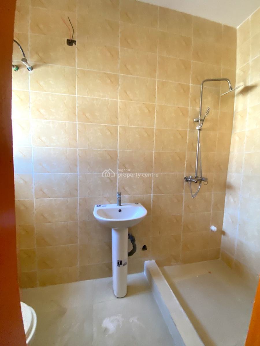 Exquisite 3 Bedroom Apartment in a Secure Estate, Ikota, Lekki, Lagos, Flat / Apartment for Rent