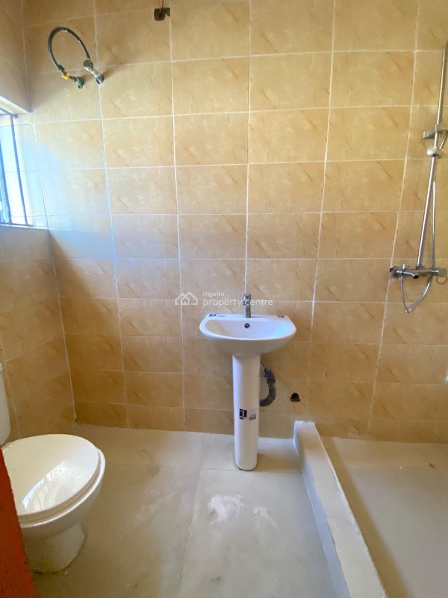 Exquisite 3 Bedroom Apartment in a Secure Estate, Ikota, Lekki, Lagos, Flat / Apartment for Rent