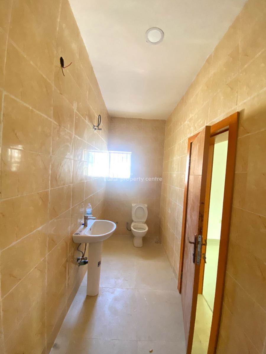 Exquisite 3 Bedroom Apartment in a Secure Estate, Ikota, Lekki, Lagos, Flat / Apartment for Rent