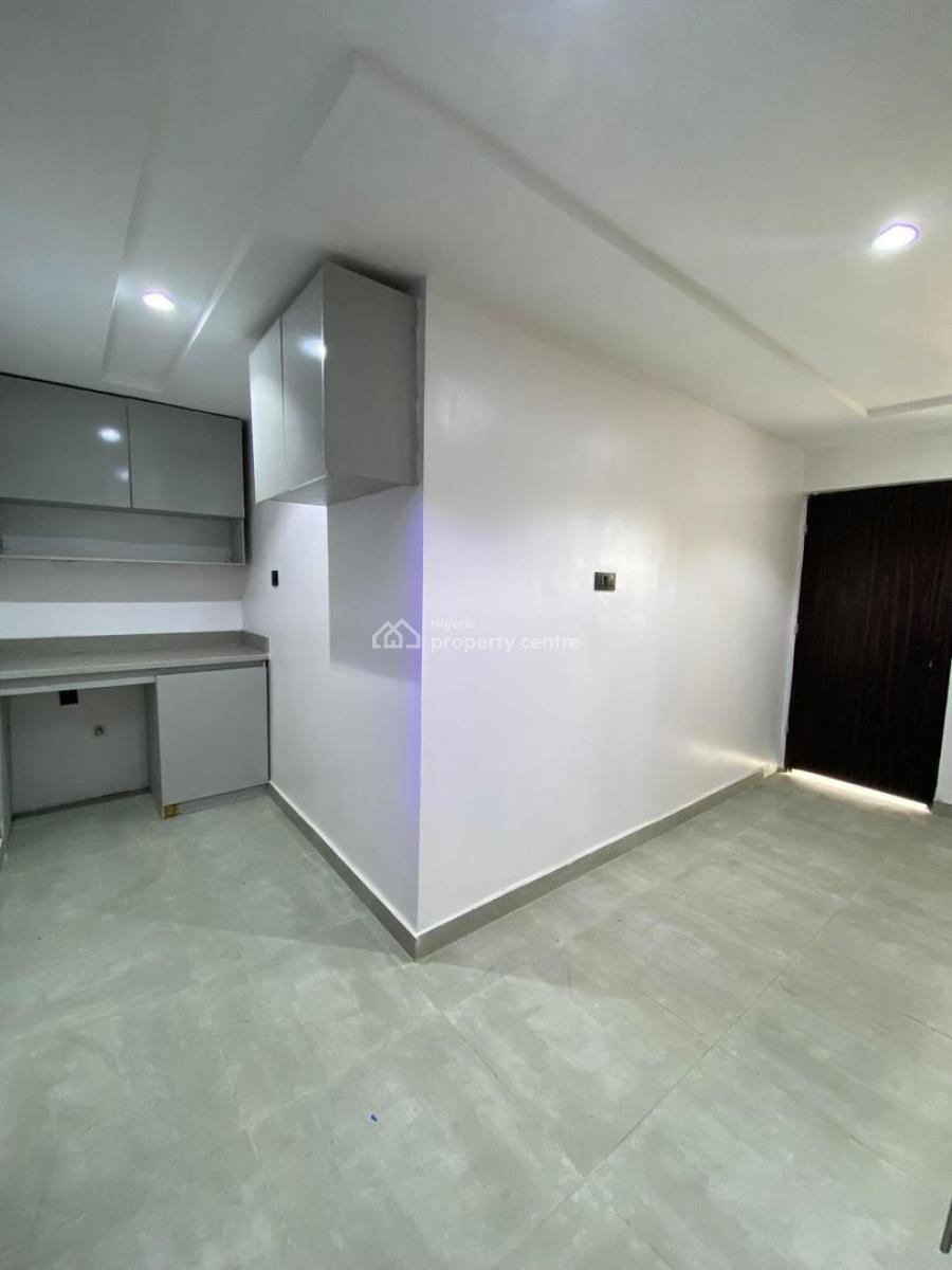 Newly Built 3 Bedroom Apartment with Bq in a Secure Estate, Lekki Phase 1, Lekki, Lagos, Flat / Apartment for Sale