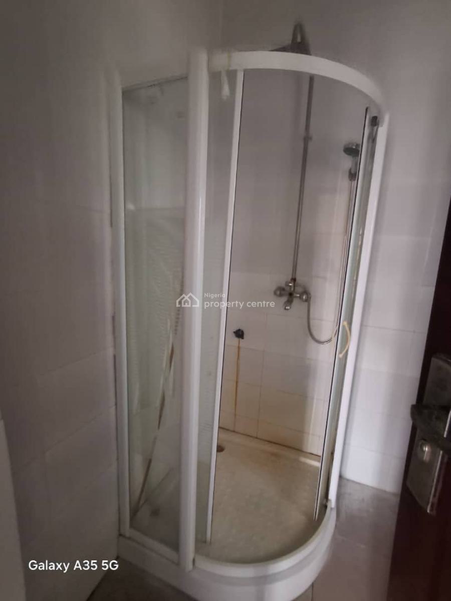 Well Maintained 2 Bedroom Apartment, Abraham Adesanya, Ogombo, Ajah, Lagos, Flat / Apartment for Rent