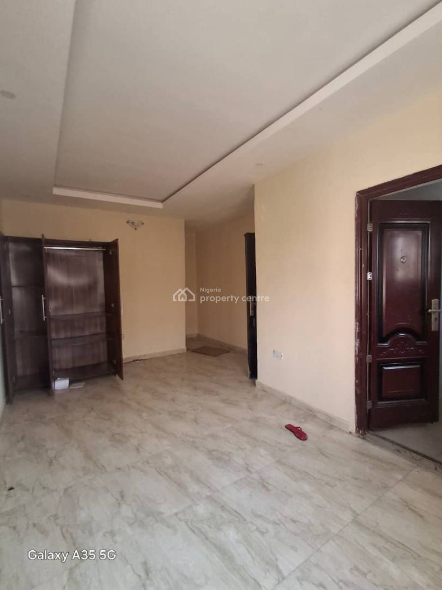 Well Maintained 2 Bedroom Apartment, Abraham Adesanya, Ogombo, Ajah, Lagos, Flat / Apartment for Rent