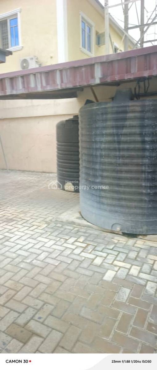 Luxury Serviced Mini Flat ( Pent Houses), Off Admiralty, Lekki Phase 1, Lekki, Lagos, Mini Flat (room and Parlour) for Rent