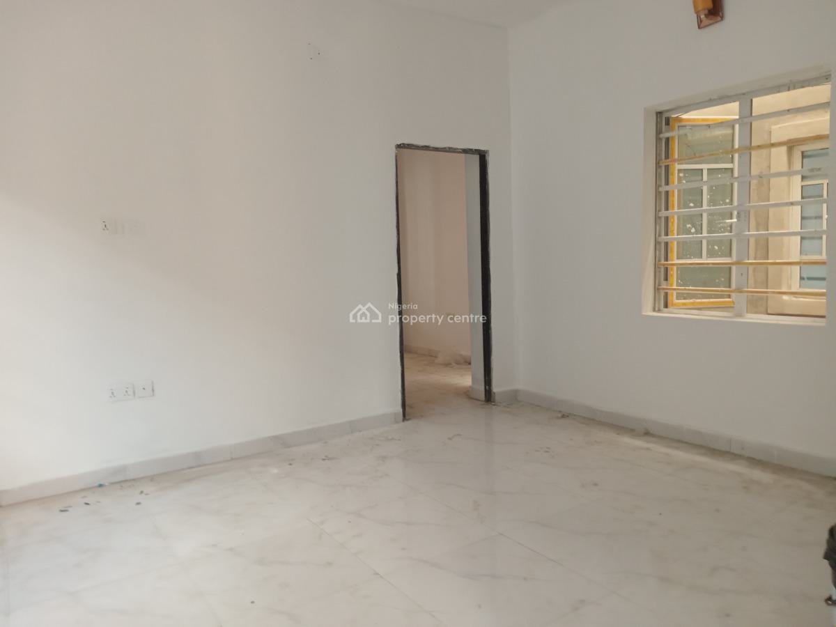 Newly Built Room and Parlour Upstairs with 2 Toilet, Blenco Axis, Sangotedo, Ajah, Lagos, Mini Flat (room and Parlour) for Rent