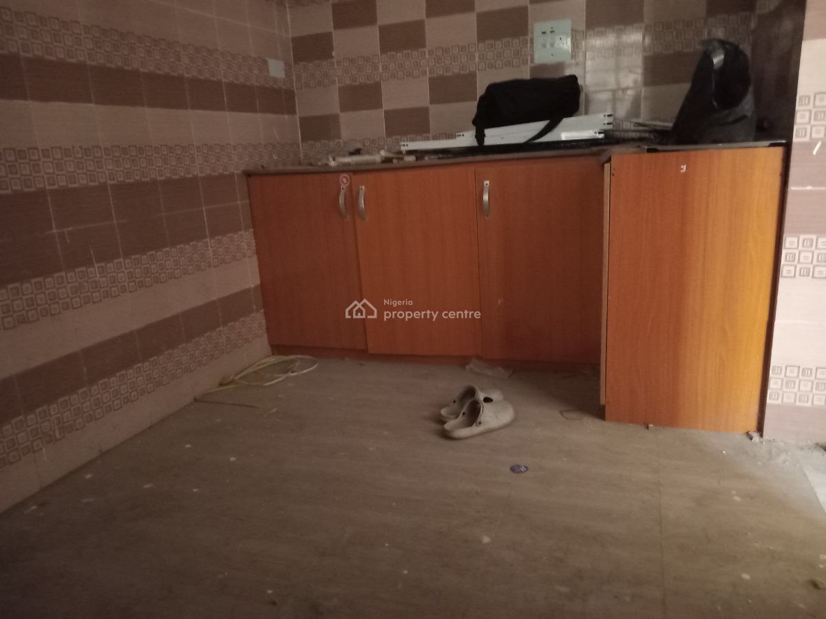 Newly Built Room and Parlour Upstairs with 2 Toilet, Blenco Axis, Sangotedo, Ajah, Lagos, Mini Flat (room and Parlour) for Rent