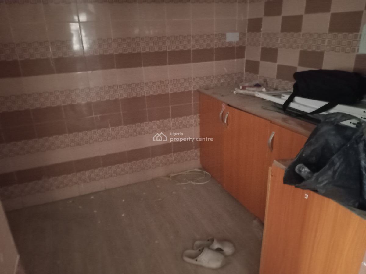 Newly Built Room and Parlour Upstairs with 2 Toilet, Blenco Axis, Sangotedo, Ajah, Lagos, Mini Flat (room and Parlour) for Rent