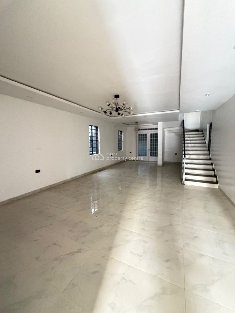 Spacious 5 Bedroom Fully Detached House with Bq, Ologolo, Lekki, Lagos, Detached Duplex for Sale