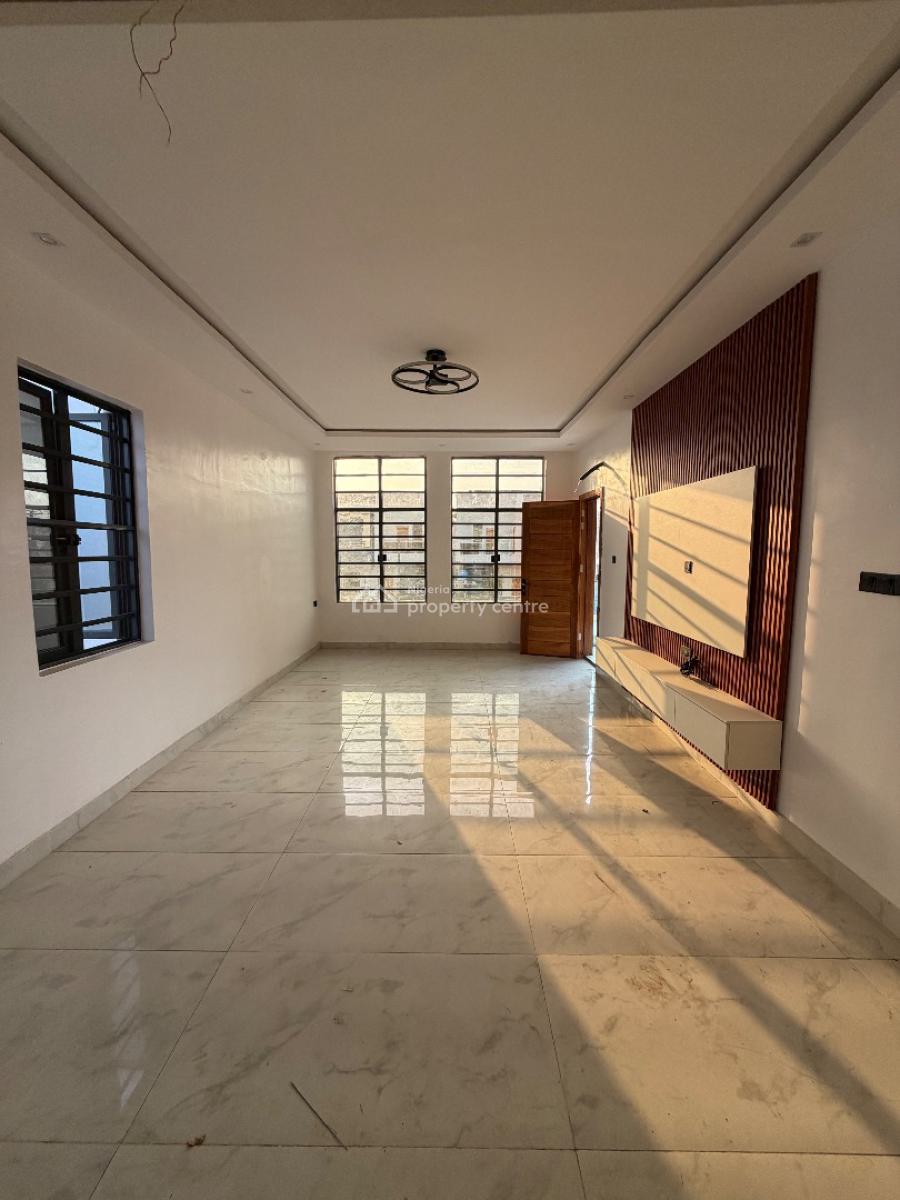 Spacious 5 Bedroom Fully Detached House with Bq, Ologolo, Lekki, Lagos, Detached Duplex for Sale