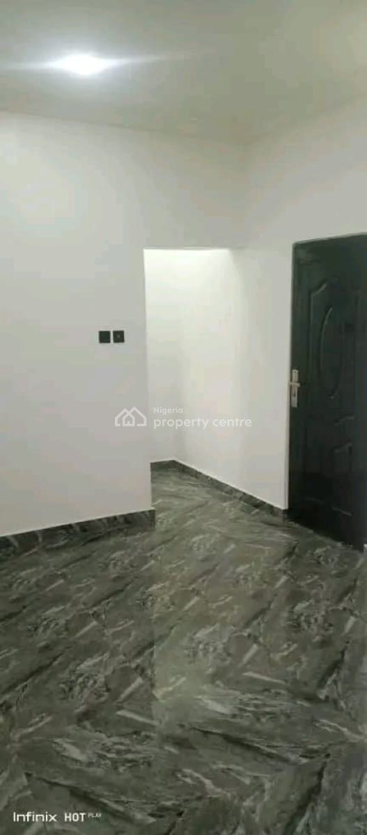 2 Bedrooms Upstairs Flat, Ocean Palm Estate, Sangotedo, Ajah, Lagos, Flat / Apartment for Rent